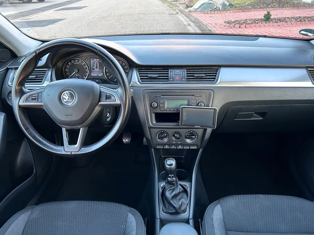 Skoda Rapid Spaceback Ambition, Bild 8 von 11